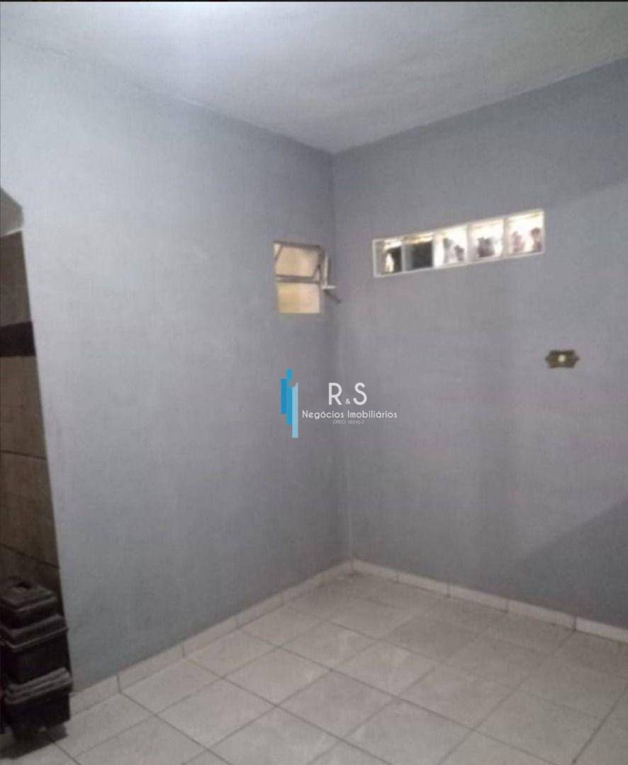 Casa à venda com 7 quartos, 210m² - Foto 11