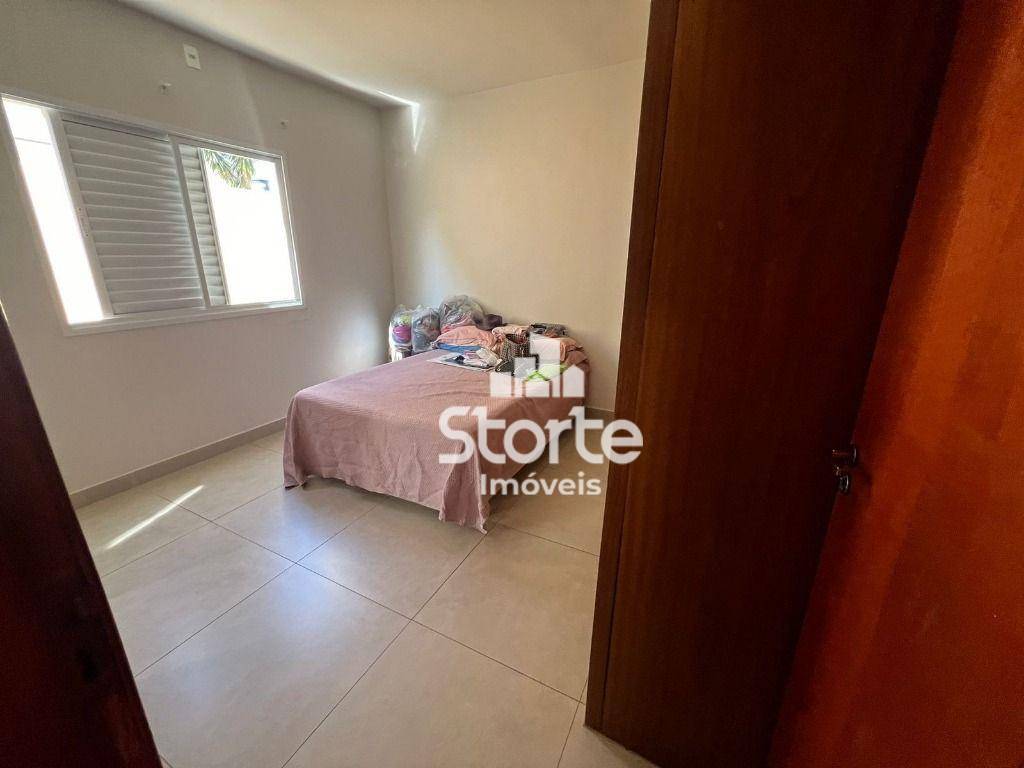 Casa à venda com 2 quartos, 250m² - Foto 5