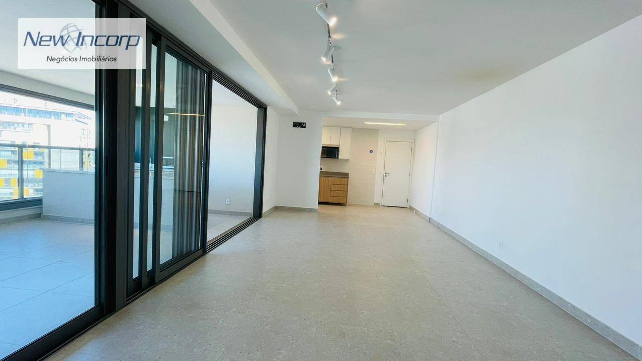 Apartamento para alugar com 2 quartos, 110m² - Foto 8