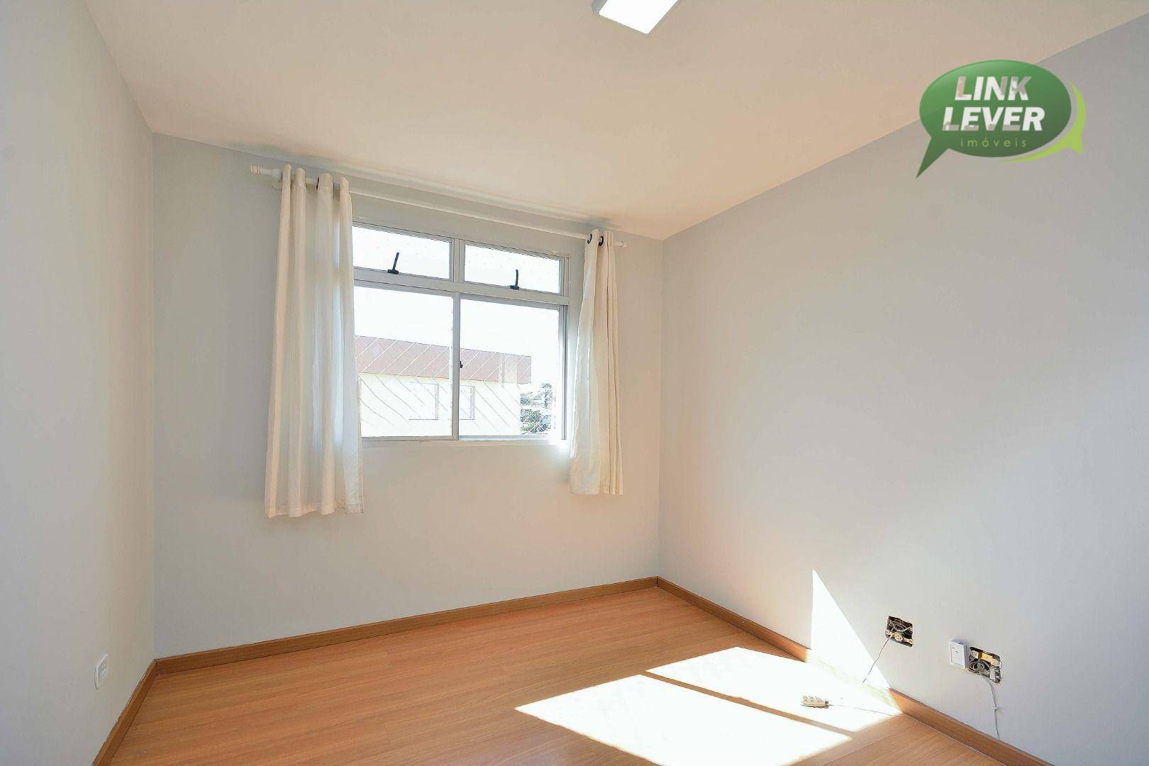 Apartamento à venda com 2 quartos, 51m² - Foto 2