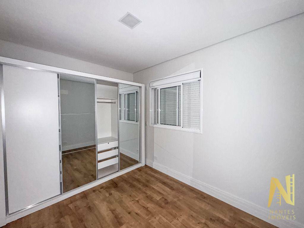 Apartamento à venda com 3 quartos, 122m² - Foto 18