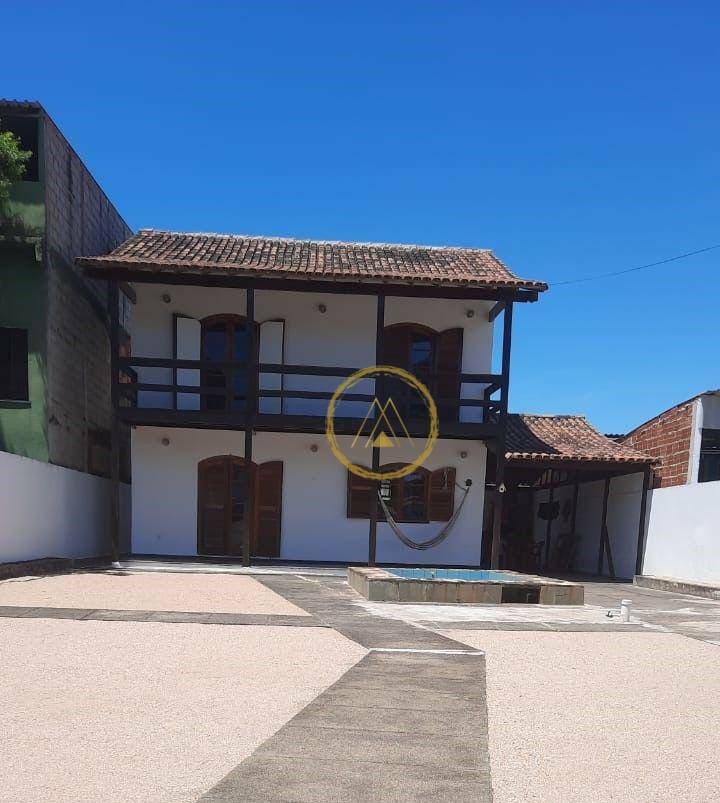 Casa à venda com 2 quartos, 156m² - Foto 1