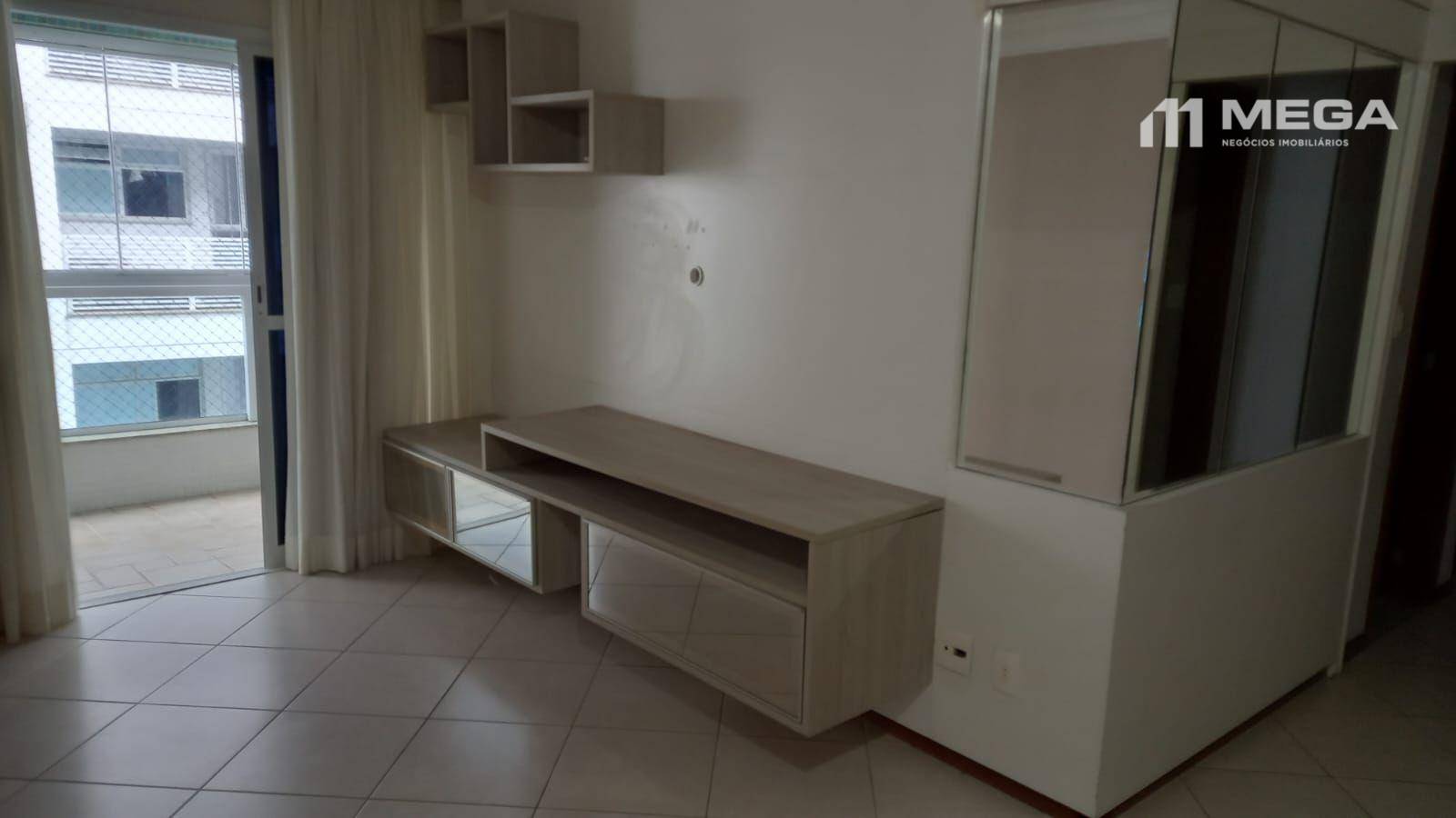 Apartamento à venda com 3 quartos, 130m² - Foto 1