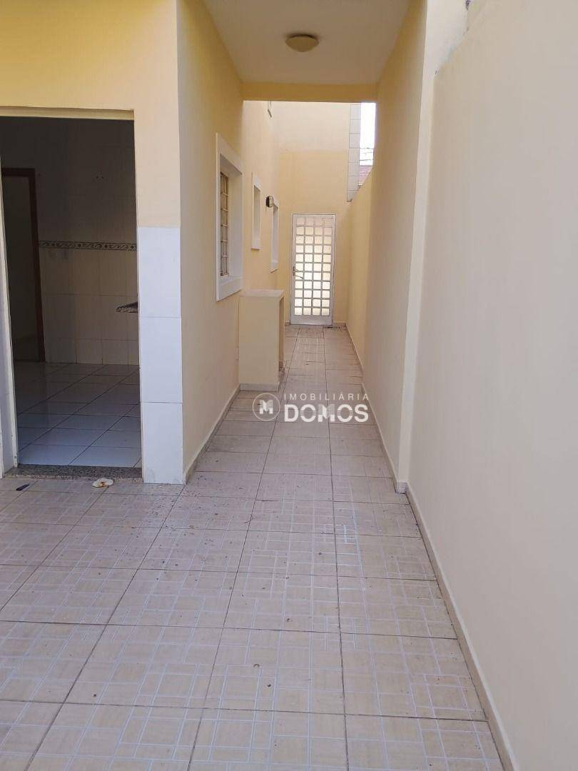 Casa à venda com 3 quartos, 154m² - Foto 5