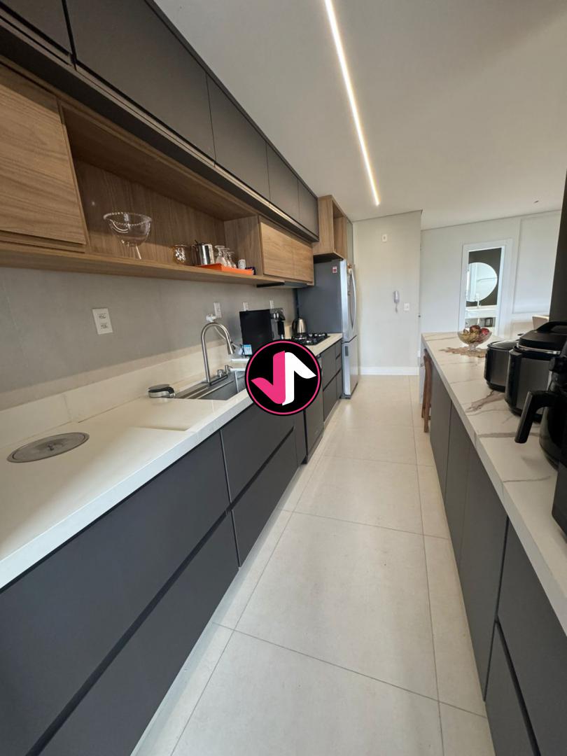 Apartamento à venda com 3 quartos, 136m² - Foto 10