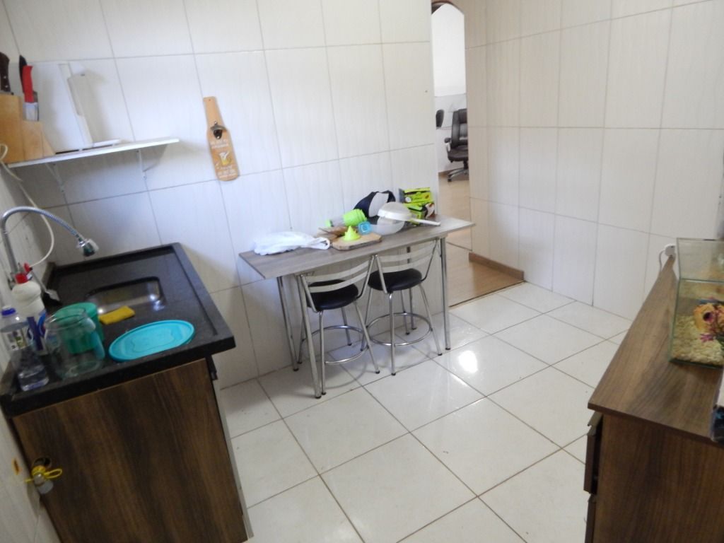 Sobrado à venda com 3 quartos, 220m² - Foto 49