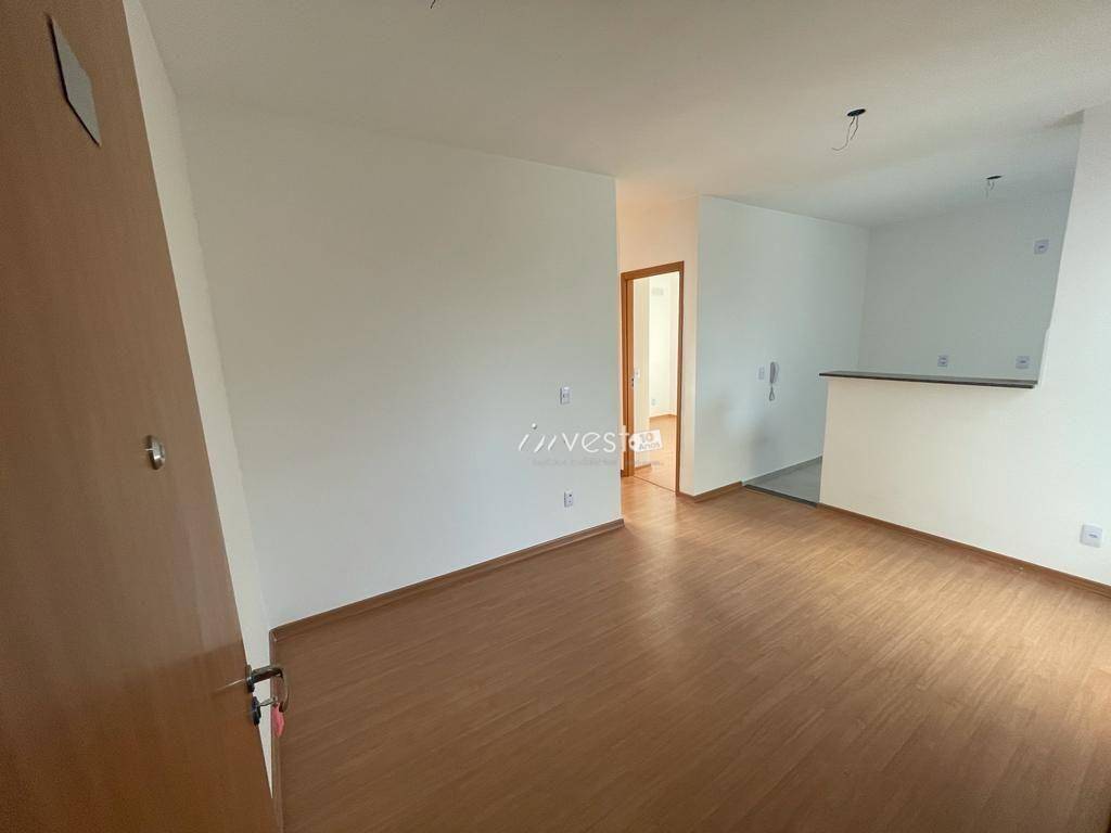 Apartamento à venda com 2 quartos, 42m² - Foto 3