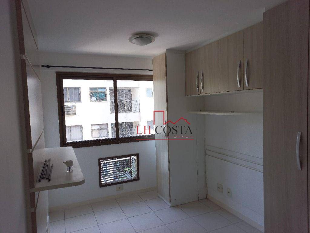 Apartamento para alugar com 2 quartos, 65m² - Foto 13