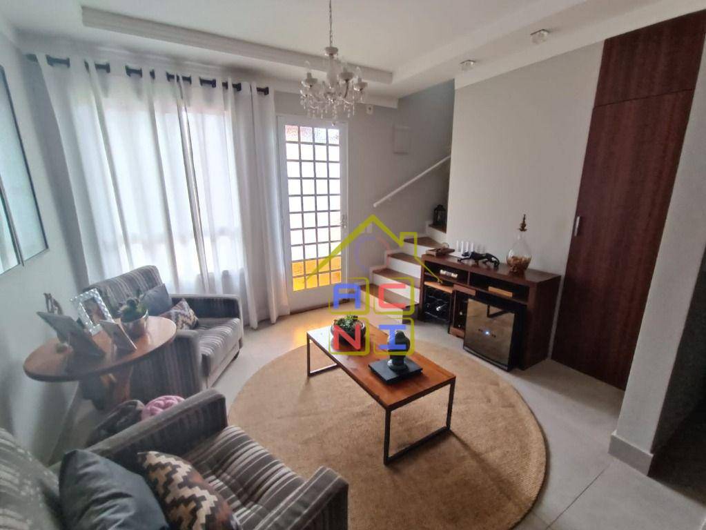 Sobrado à venda com 3 quartos, 110m² - Foto 1