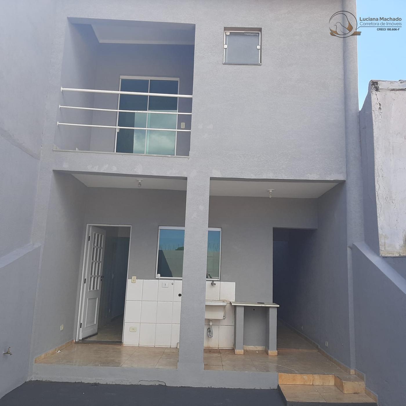 Casa à venda com 3 quartos, 150m² - Foto 2