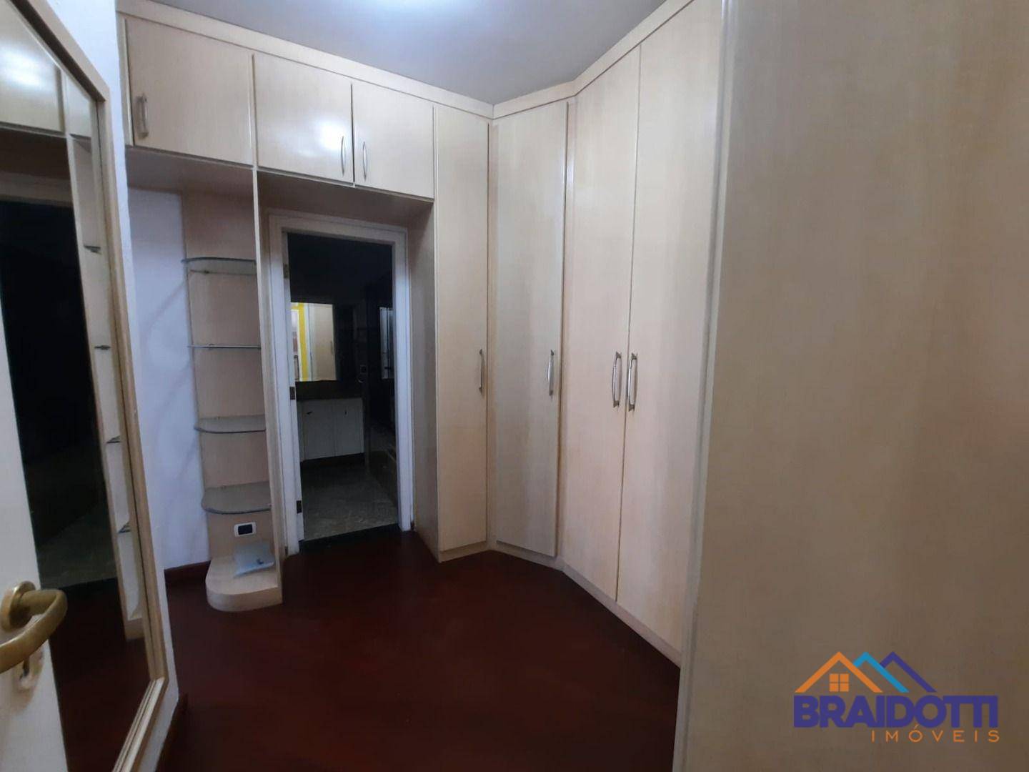 Casa à venda e aluguel com 3 quartos, 251m² - Foto 7