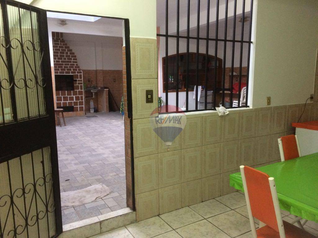 Casa de Condomínio à venda com 6 quartos, 280m² - Foto 12