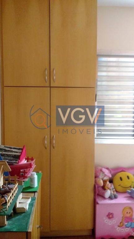 Casa à venda com 3 quartos, 250m² - Foto 10