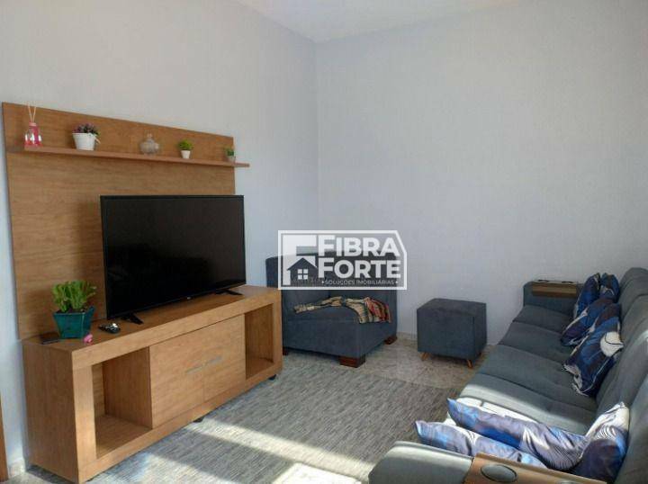 Casa à venda com 3 quartos, 195m² - Foto 2