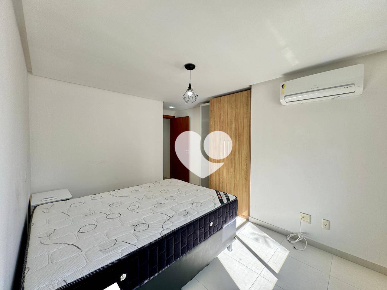 Apartamento para alugar com 4 quartos, 250m² - Foto 15