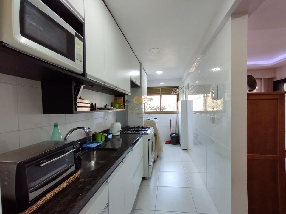 Apartamento à venda com 2 quartos, 67m² - Foto 11