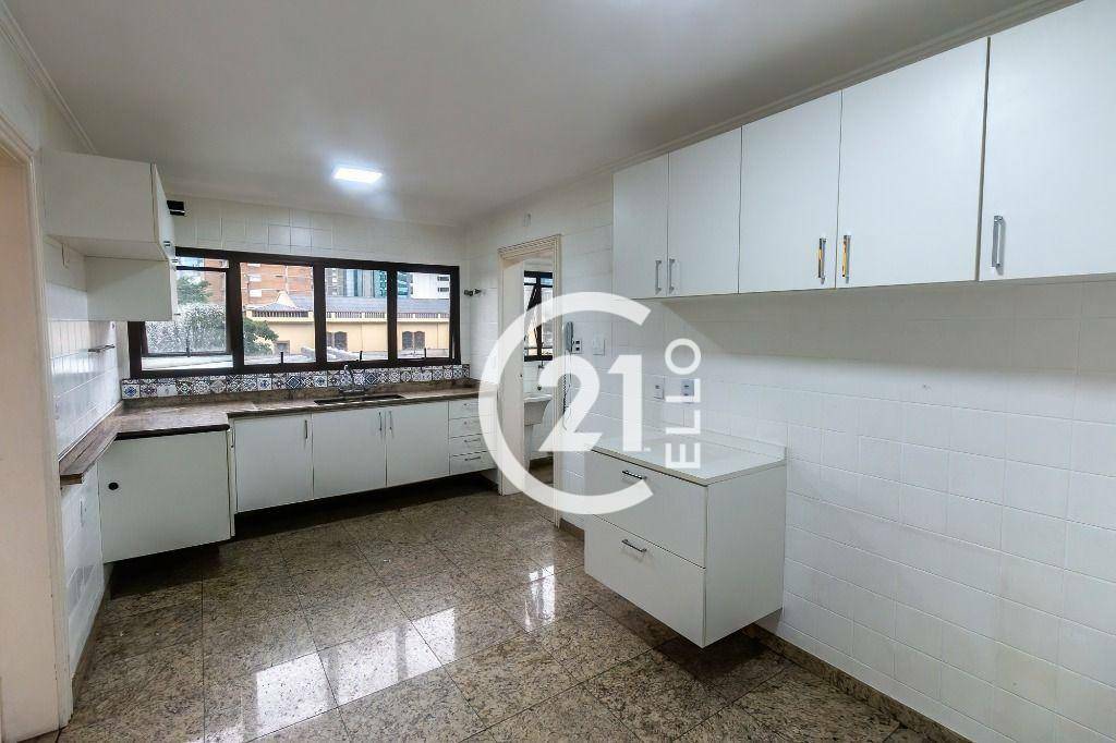 Apartamento para alugar com 3 quartos, 184m² - Foto 32