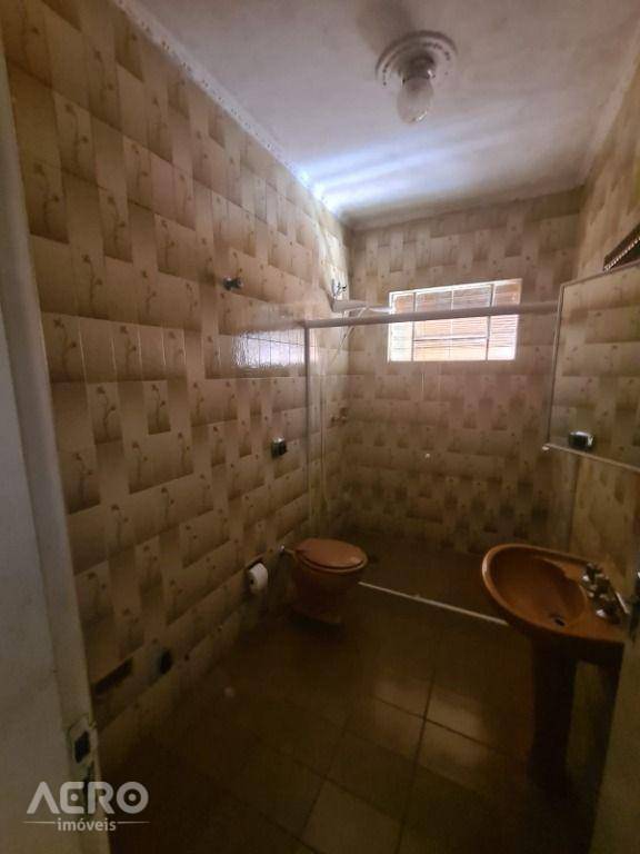 Casa à venda com 3 quartos, 200m² - Foto 23