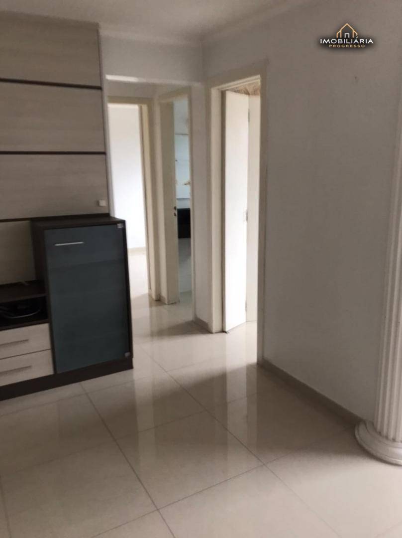 Apartamento à venda com 3 quartos, 53m² - Foto 2