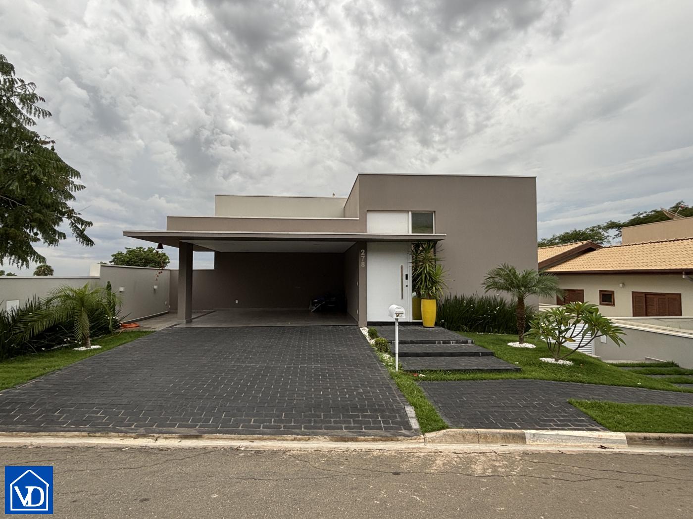 Casa de Condomínio à venda com 4 quartos, 414m² - Foto 2