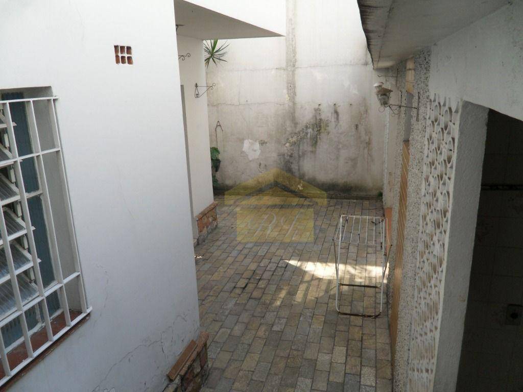 Casa para alugar com 3 quartos, 170m² - Foto 21