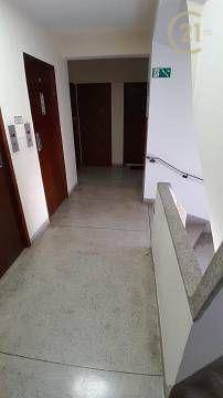 Apartamento à venda com 2 quartos, 75m² - Foto 13