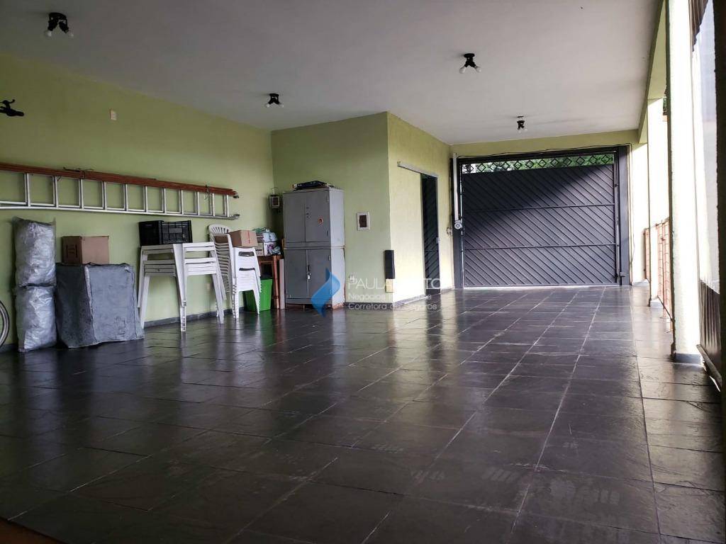 Casa à venda com 2 quartos, 320m² - Foto 4