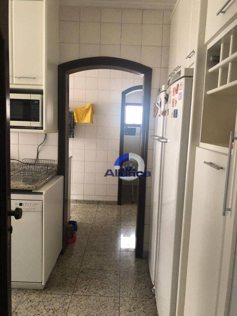 Apartamento à venda com 4 quartos, 185m² - Foto 22