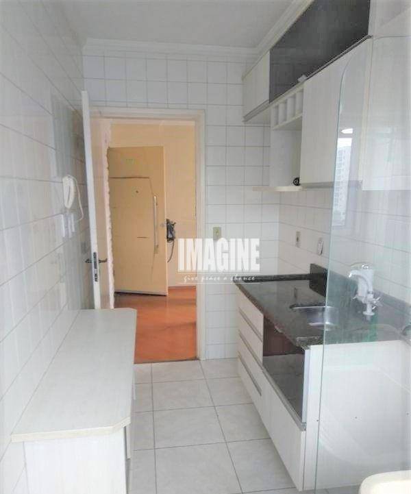 Apartamento à venda com 2 quartos, 44m² - Foto 3