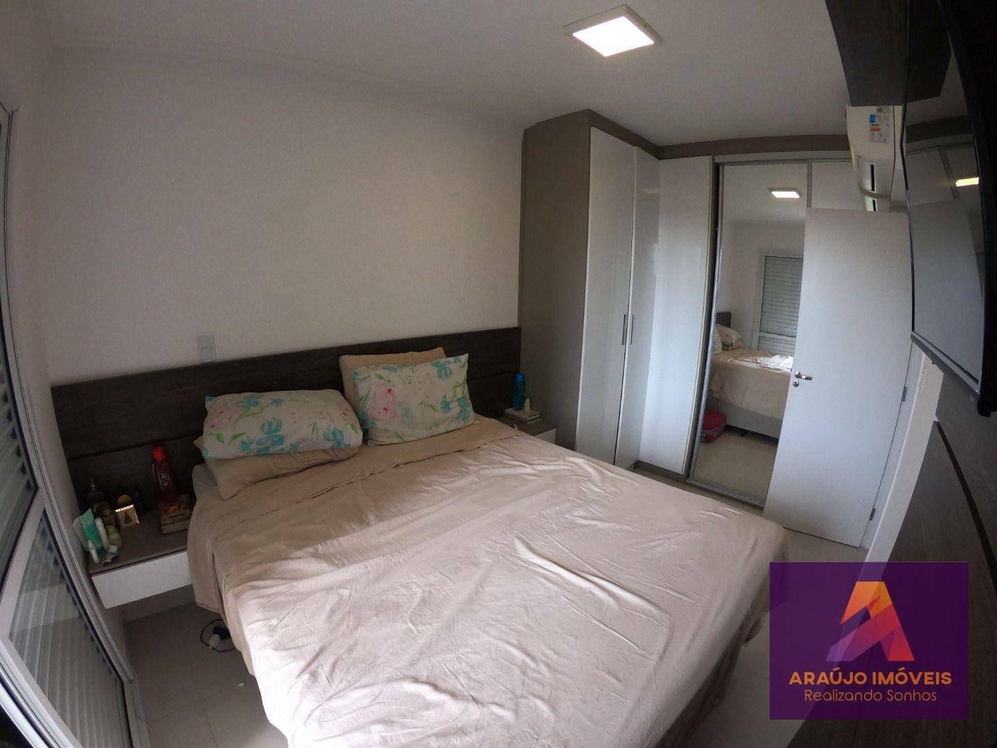 Apartamento à venda com 3 quartos, 95m² - Foto 13