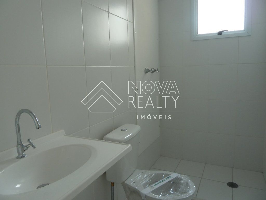 Apartamento à venda com 2 quartos, 65m² - Foto 4