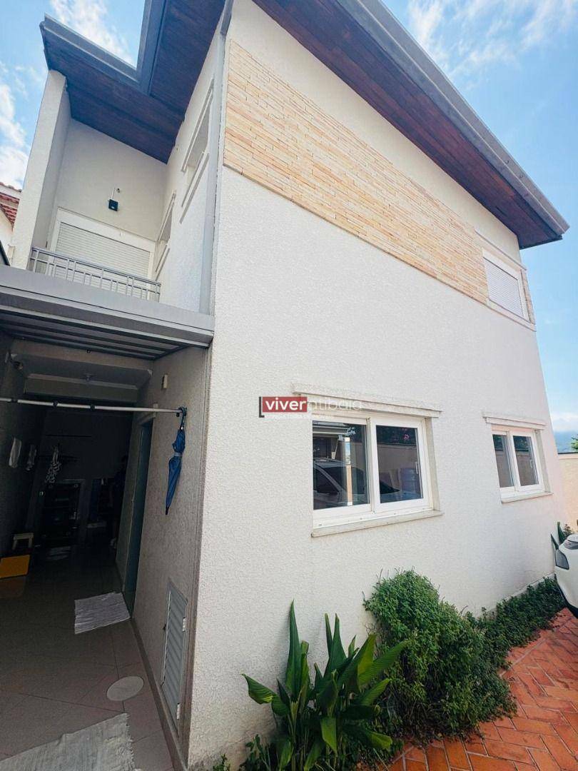 Casa à venda com 3 quartos, 321m² - Foto 5