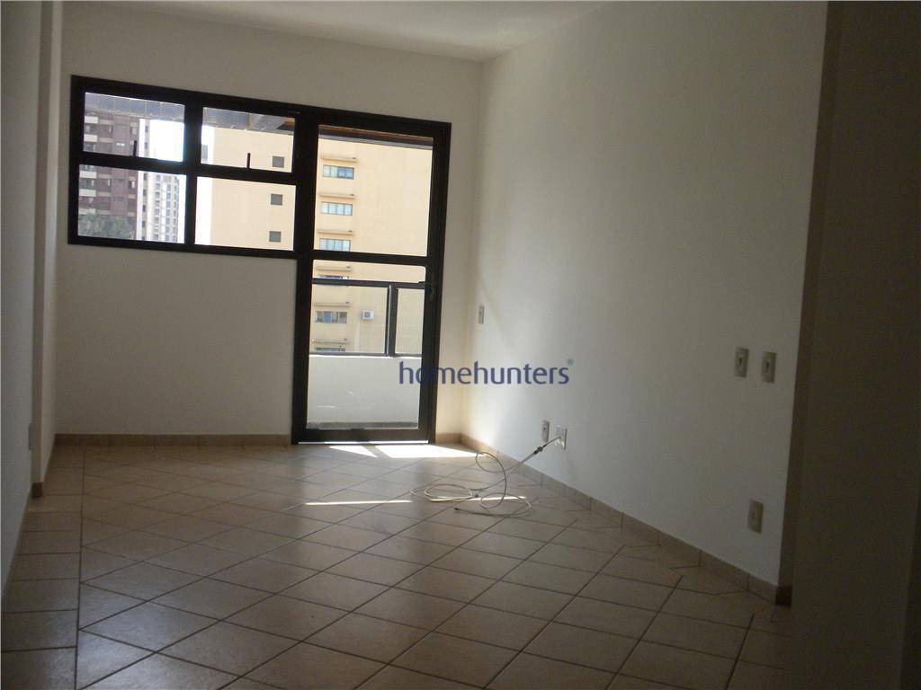 Apartamento para alugar com 1 quarto, 50m² - Foto 3