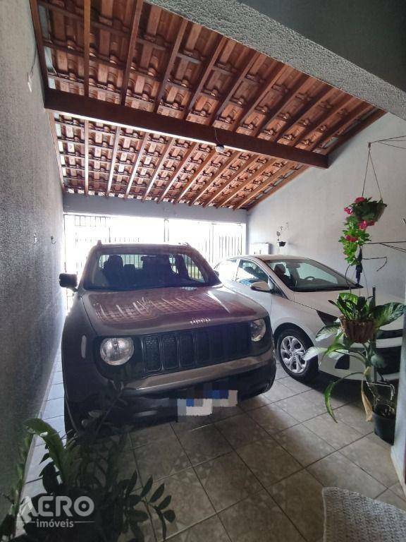 Casa à venda com 3 quartos, 123m² - Foto 17