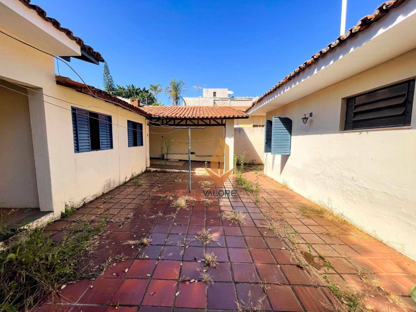 Casa à venda com 3 quartos, 259m² - Foto 27