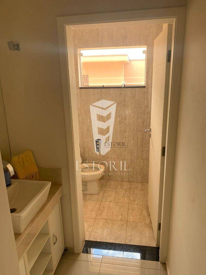 Casa à venda com 3 quartos, 300m² - Foto 14