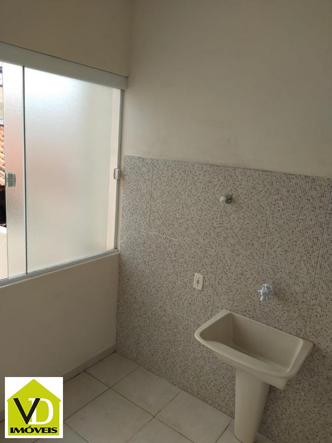 Casa à venda com 2 quartos, 100m² - Foto 9