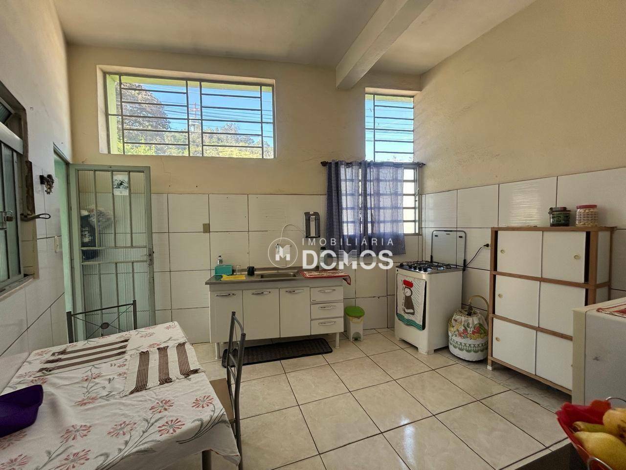 Casa à venda com 6 quartos, 230m² - Foto 29