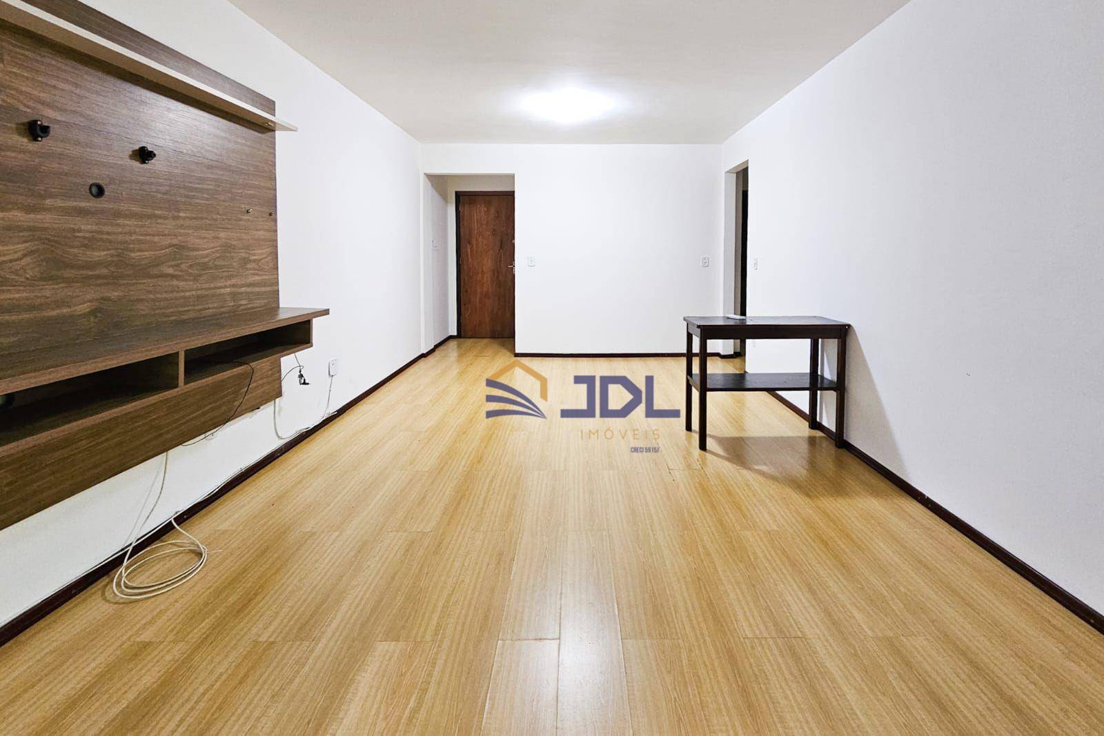 Apartamento à venda com 2 quartos, 85m² - Foto 1