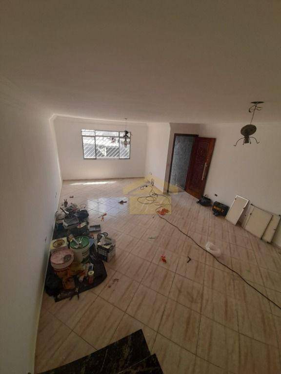 Sobrado à venda com 3 quartos, 145m² - Foto 1