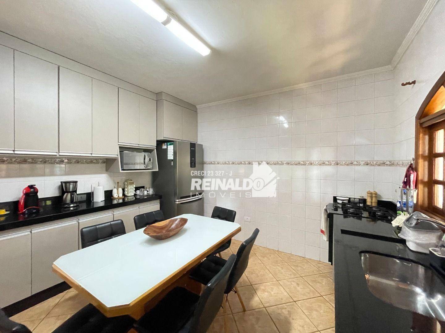 Casa de Condomínio à venda com 4 quartos, 360m² - Foto 9