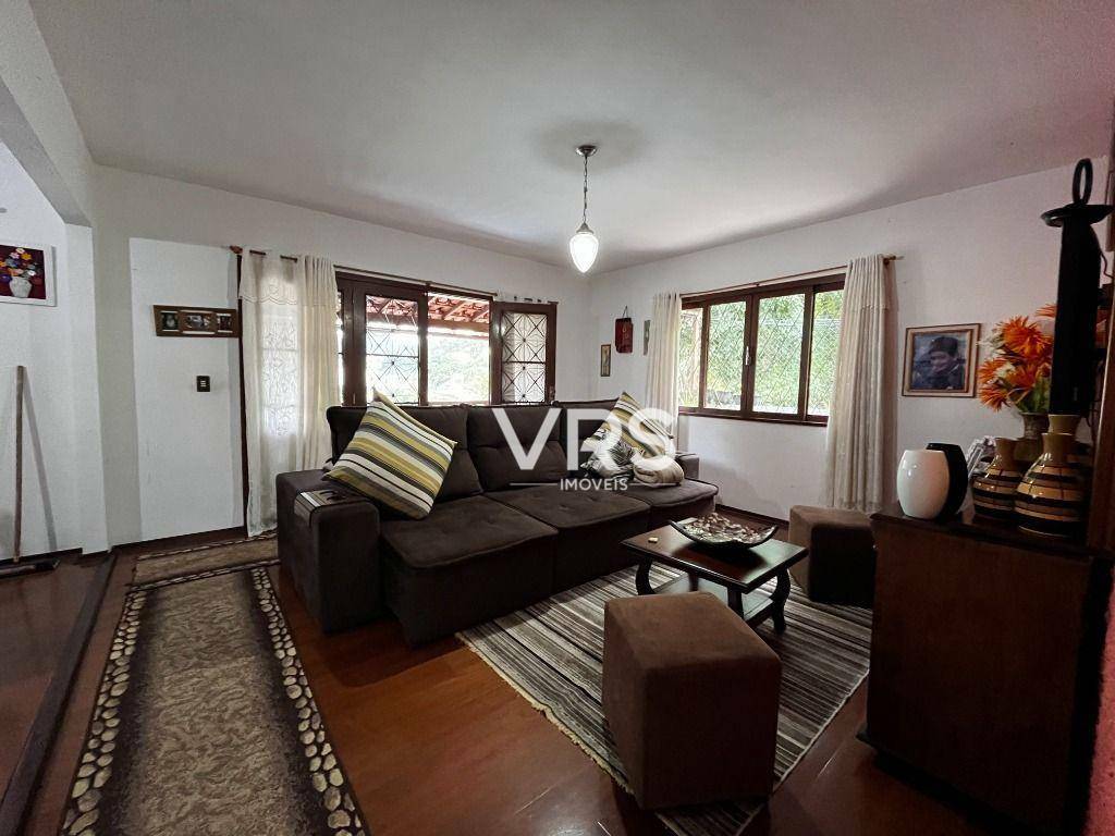 Casa à venda com 3 quartos, 393m² - Foto 4