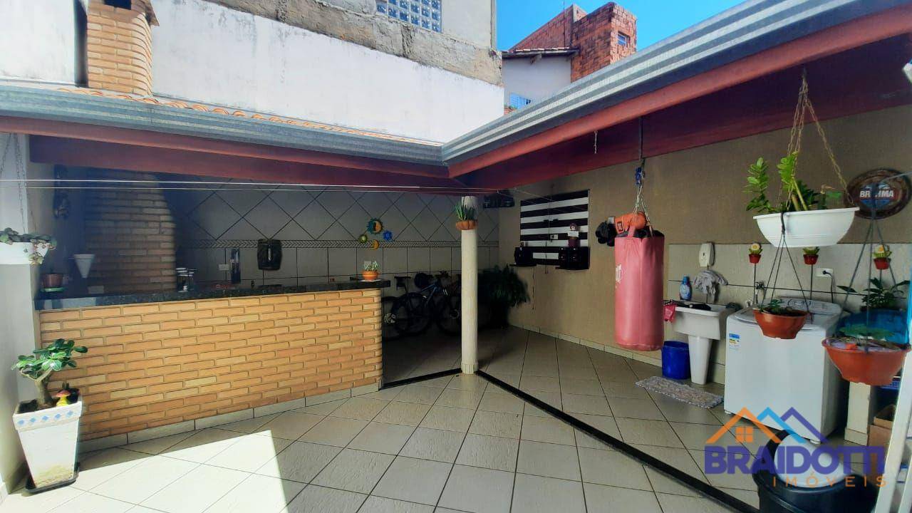 Casa à venda com 3 quartos, 156m² - Foto 5