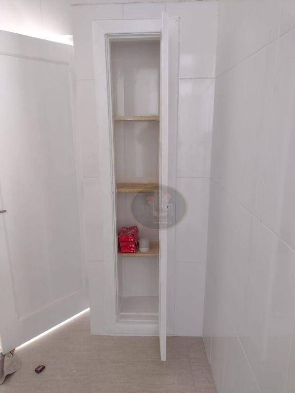 Apartamento à venda com 2 quartos, 70m² - Foto 12