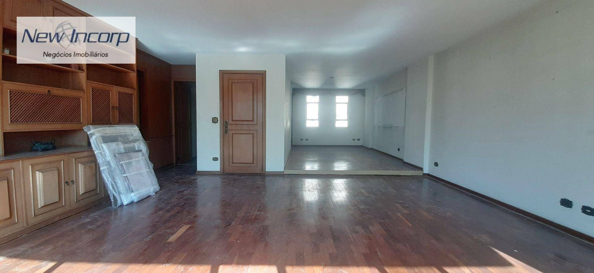 Apartamento à venda com 4 quartos, 210m² - Foto 9