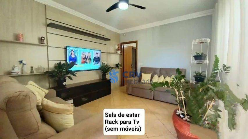 Casa à venda com 3 quartos, 137m² - Foto 2