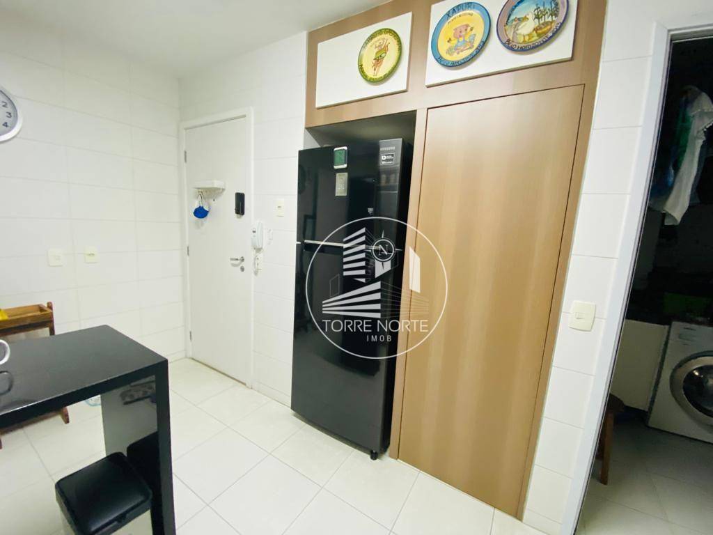 Apartamento à venda com 3 quartos, 111m² - Foto 12