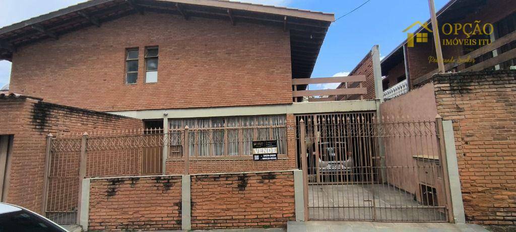 Casa à venda com 3 quartos, 204m² - Foto 1