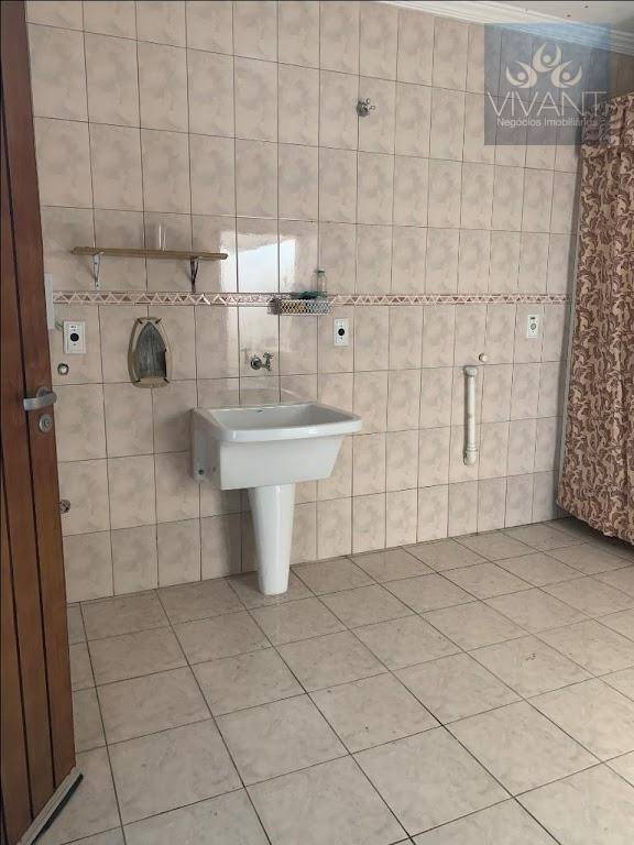 Sobrado à venda com 2 quartos, 320m² - Foto 20