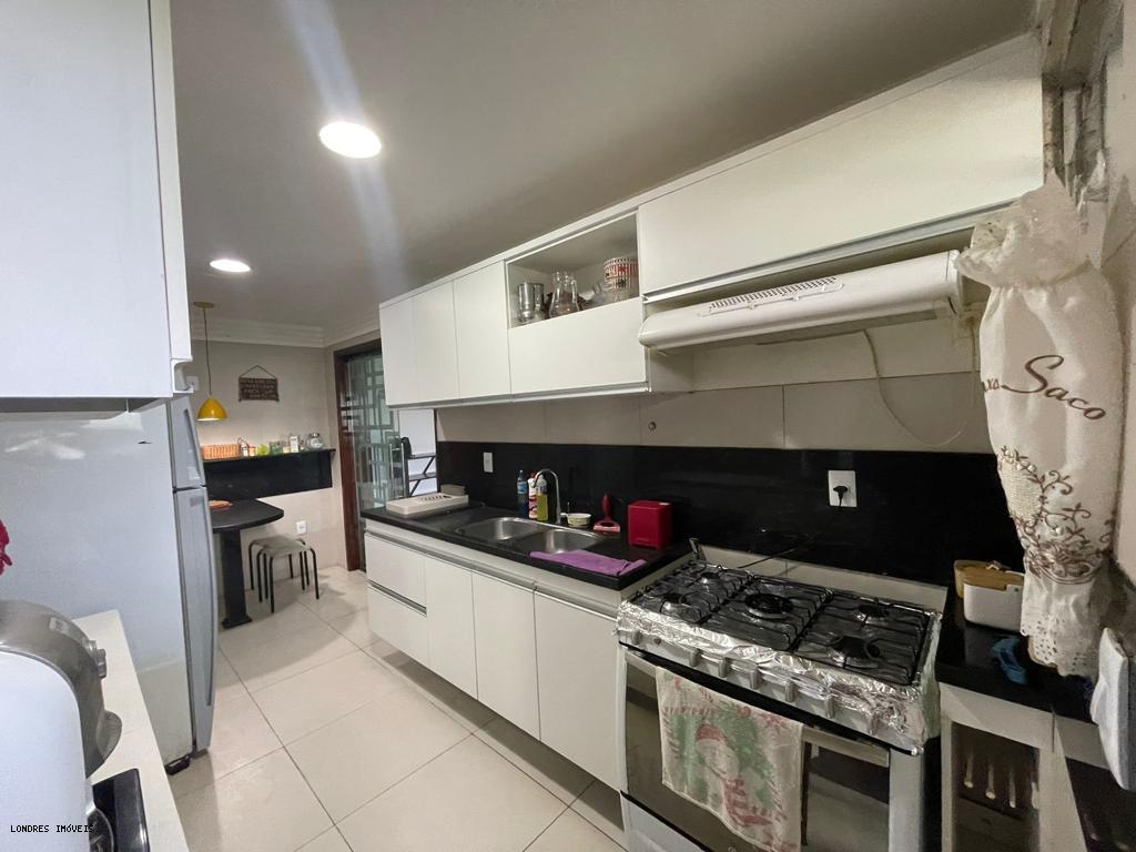 Apartamento para alugar com 3 quartos, 117m² - Foto 12